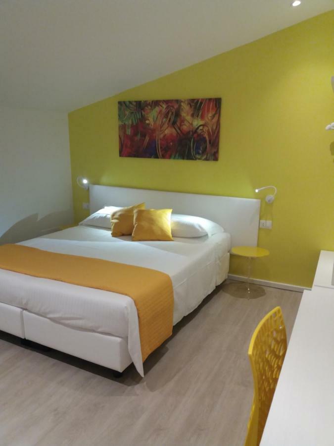 Suite Color Verona Exterior foto